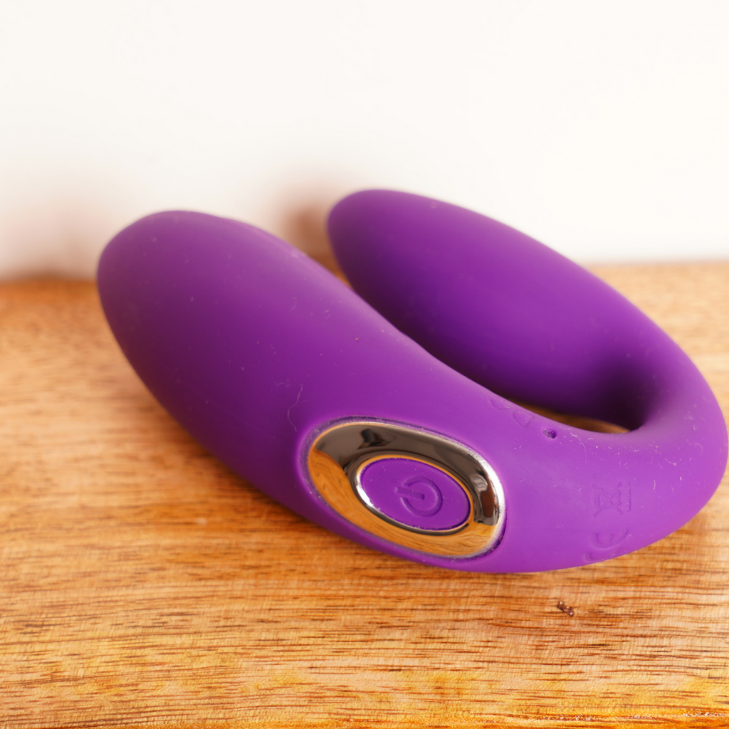 U-Type Couple Vibrator Sensual SeduXion U-Type Couple Vibrator Sensual SeduXion